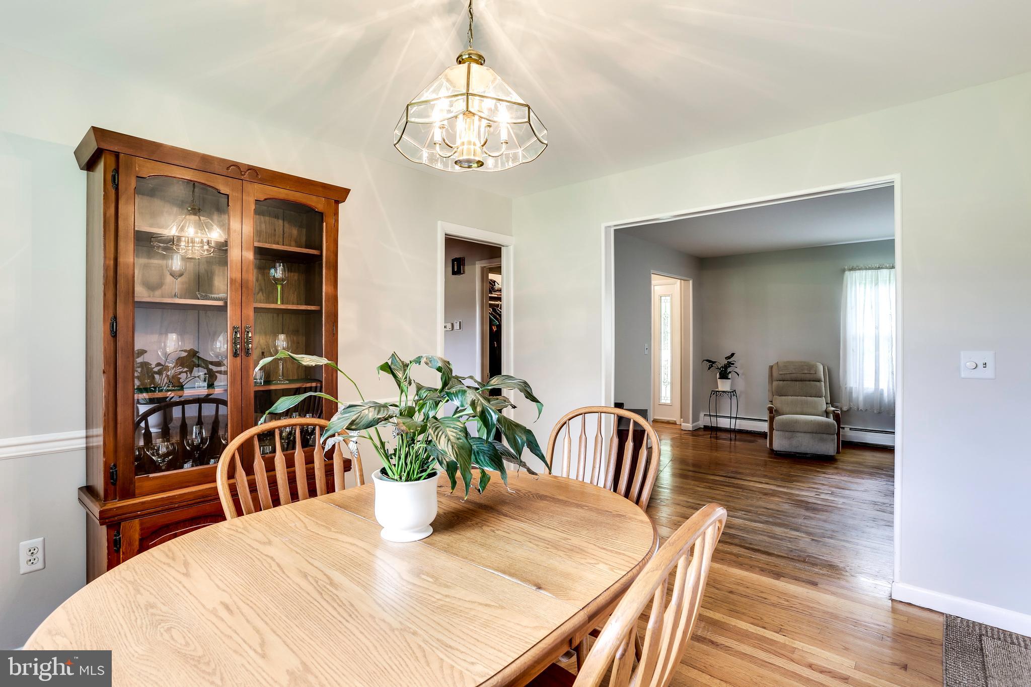 4930 Solomons Island Road Harwood, MD 20776 - Photo 9 of 31 Dining Room