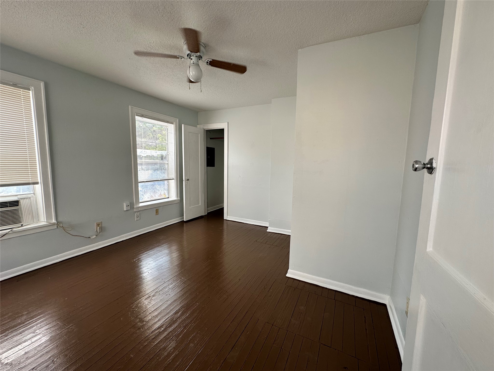 4624 Clay Street Houston, TX 77023 - Photo 13 of 18