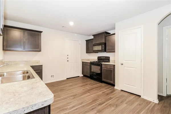 $1,965 | 510 Woodhouse Way, Everman, TX 76140