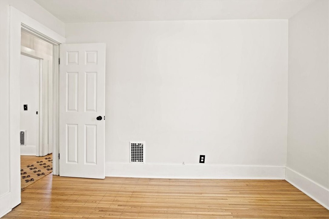 1061 Bay Street Rochester, NY 14609 - Photo 20 of 27