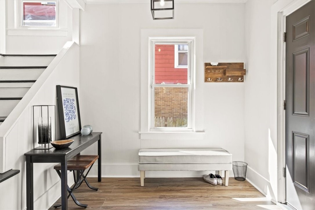 1061 Bay Street Rochester, NY 14609 - Photo 4 of 27