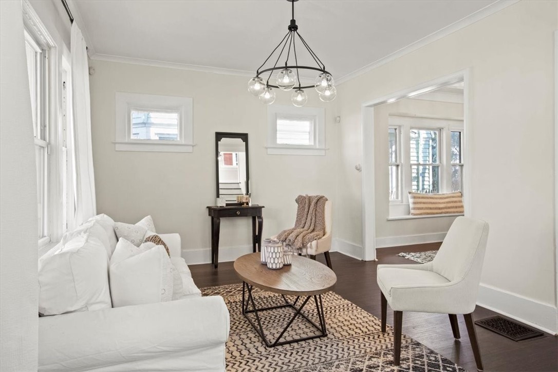 1061 Bay Street Rochester, NY 14609 - Photo 5 of 27