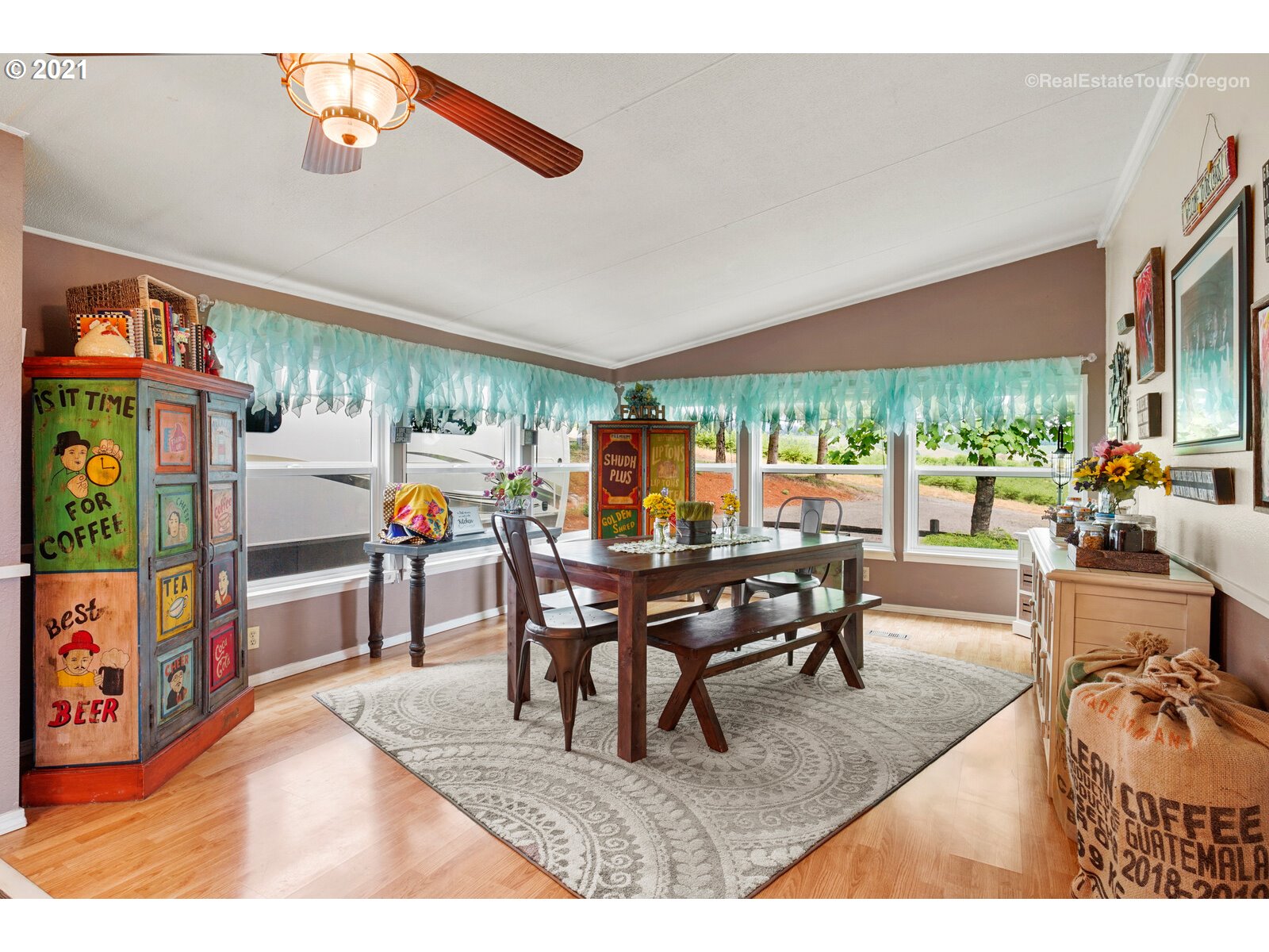 48500 Northwest Hillside Road Forest Grove, OR 97116 - Photo 11 of 32 Gallery Image 11