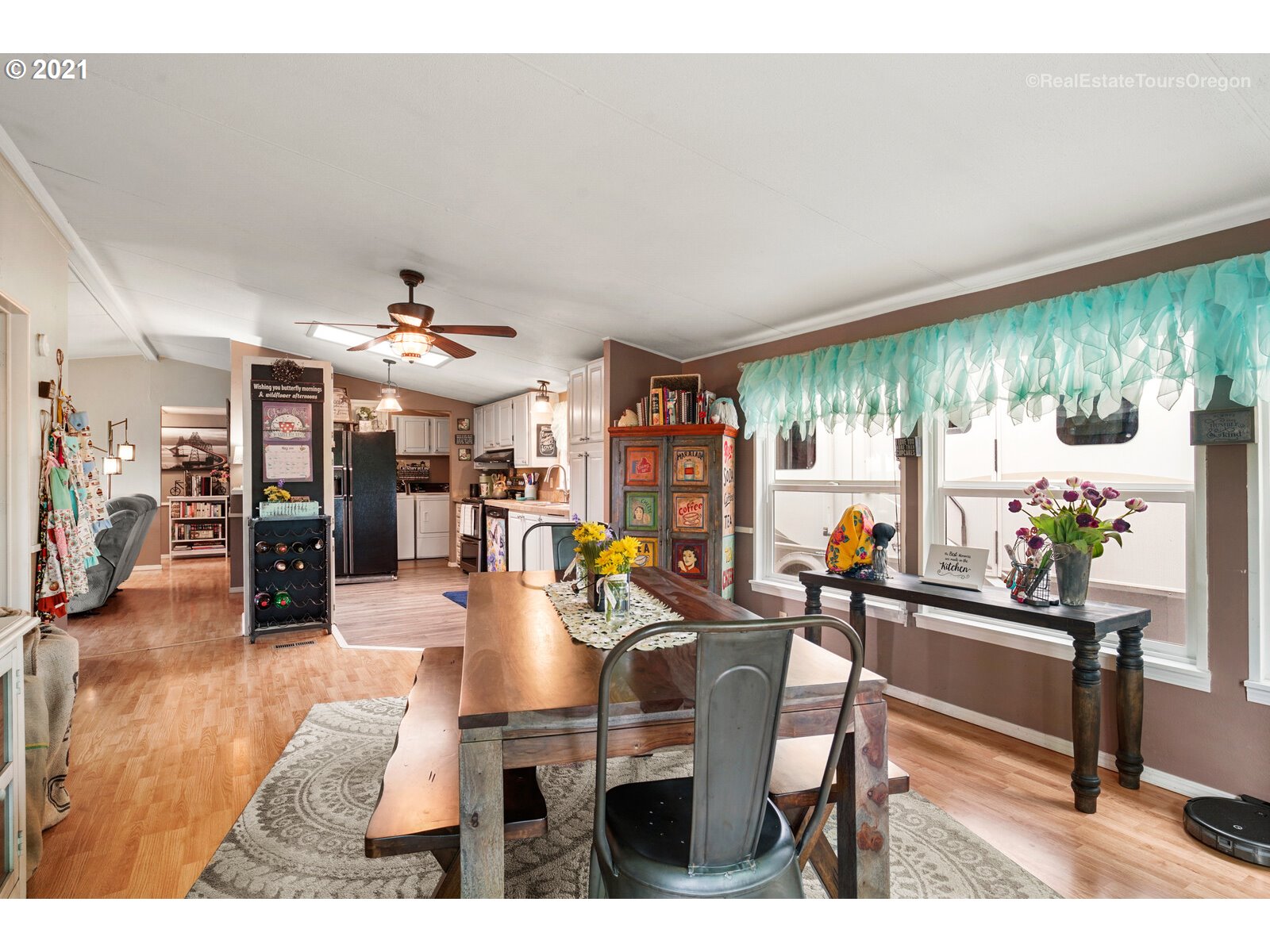 48500 Northwest Hillside Road Forest Grove, OR 97116 - Photo 14 of 32 Gallery Image 14