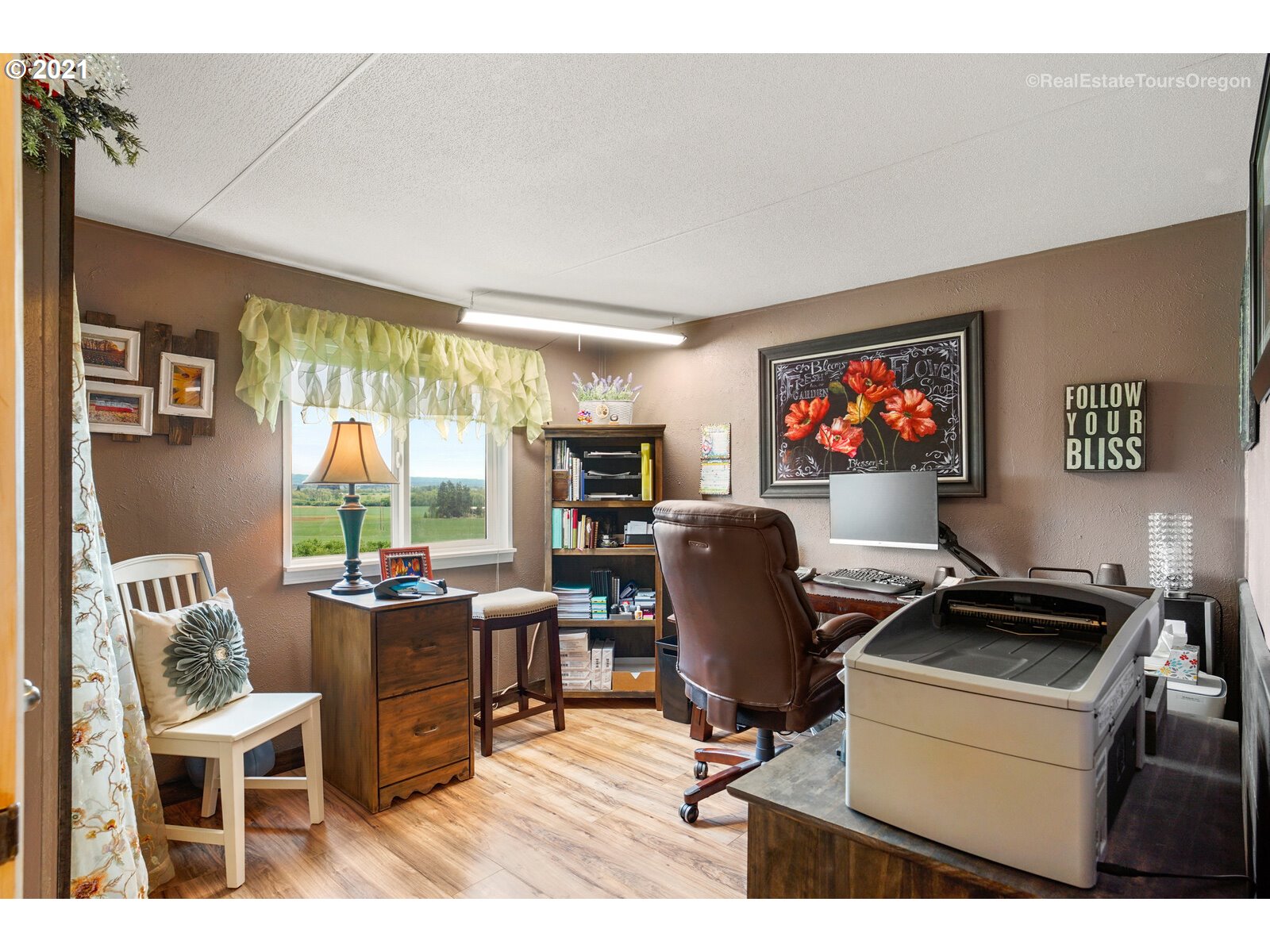 48500 Northwest Hillside Road Forest Grove, OR 97116 - Photo 22 of 32 Gallery Image 22