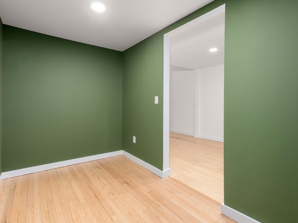 241 Mashapaug Road Holland, MA 01521 - Photo 13 of 24