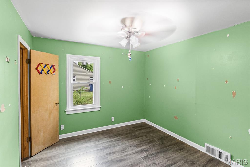 625 Royal Heights Road Belleville, IL 62226 - Photo 18 of 27