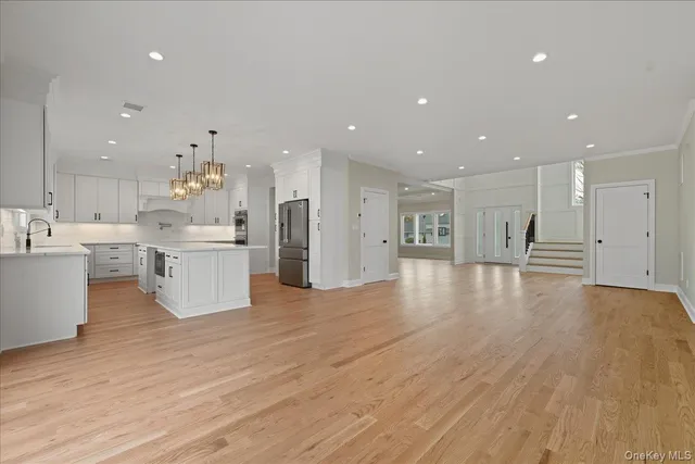 $1,775,000 | 39 Cobalt Lane, Westbury, NY 11590