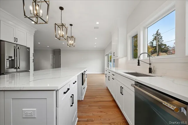 $1,775,000 | 39 Cobalt Lane, Westbury, NY 11590