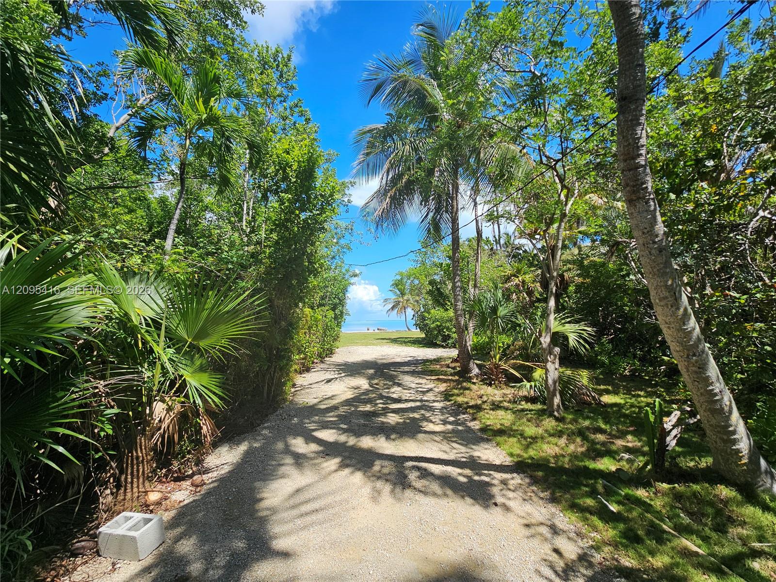 54 Sunset Road Key Largo, FL 33037 - Photo 10 of 24 Gallery Image 10
