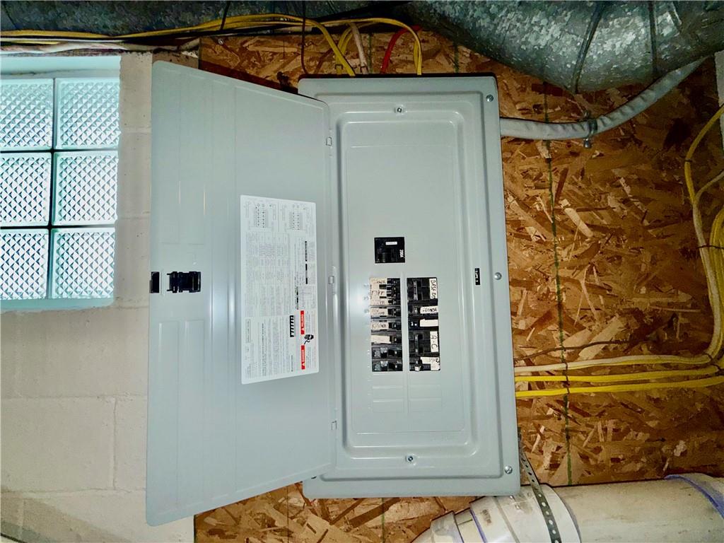 306 Cleveland Street Kittanning, PA 16201 - Photo 16 of 24 a view of walk in closet