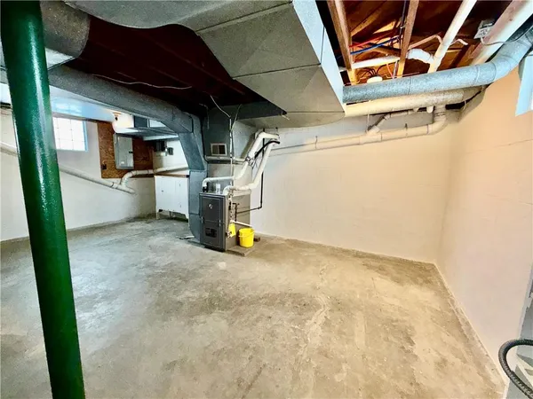 a view of a storage & utility room
