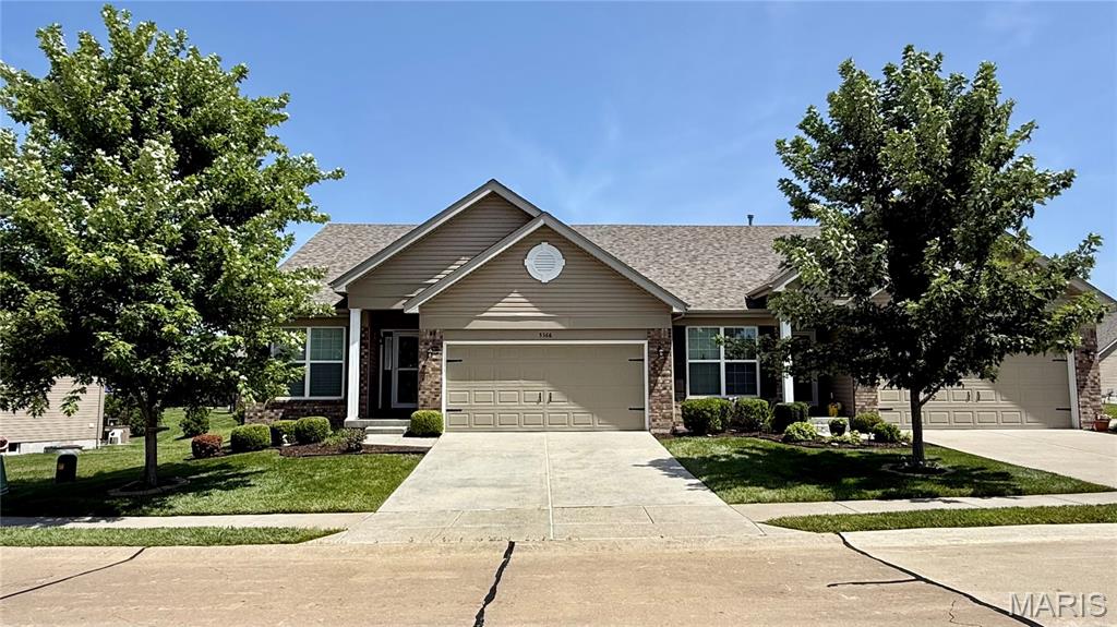 5366 Lakepath Way Eureka, MO 63025 - Photo 2 of 2