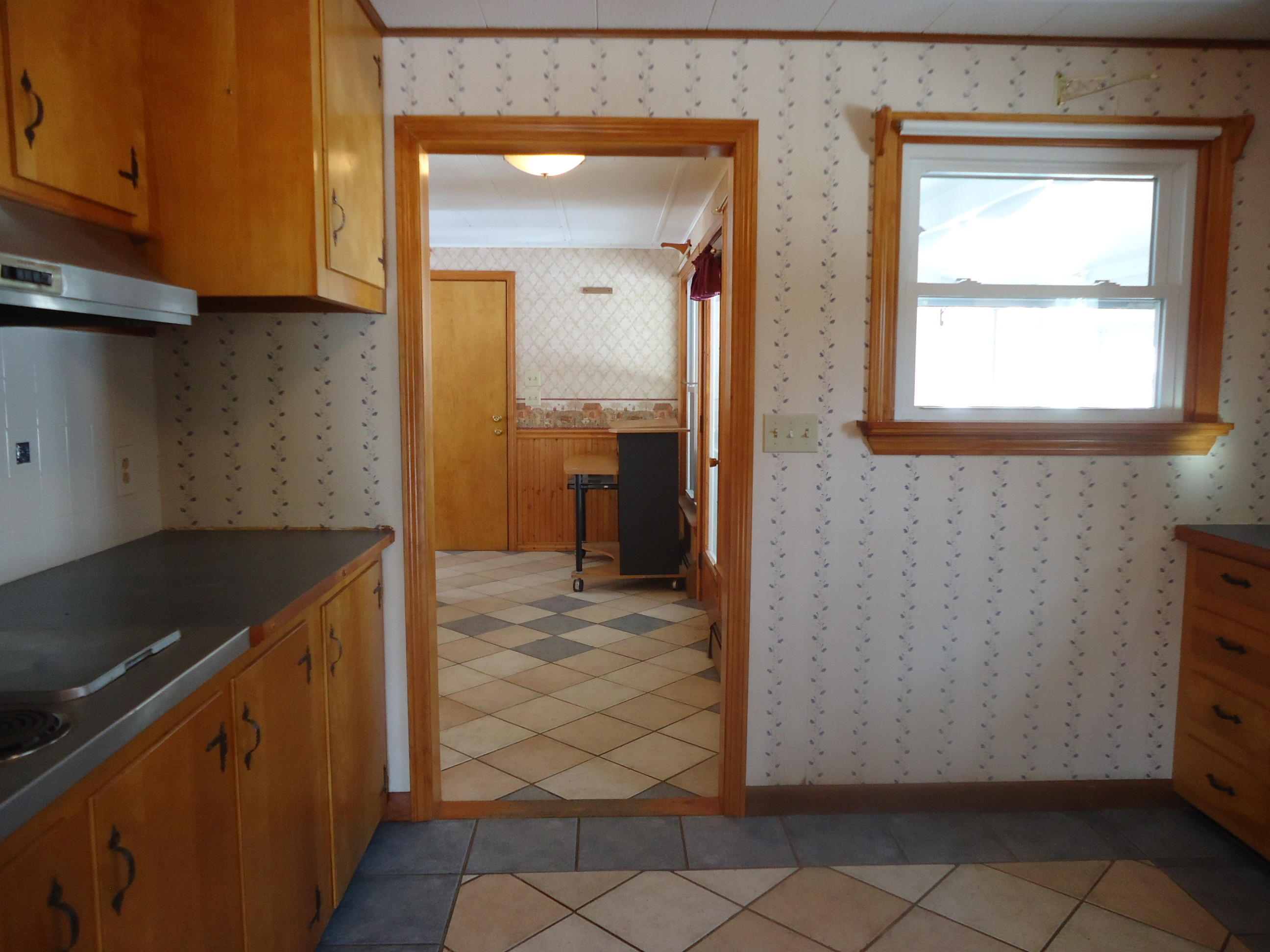 554 Buckfield Road South Paris, ME 04281 - Photo 5 of 34 DSC06956