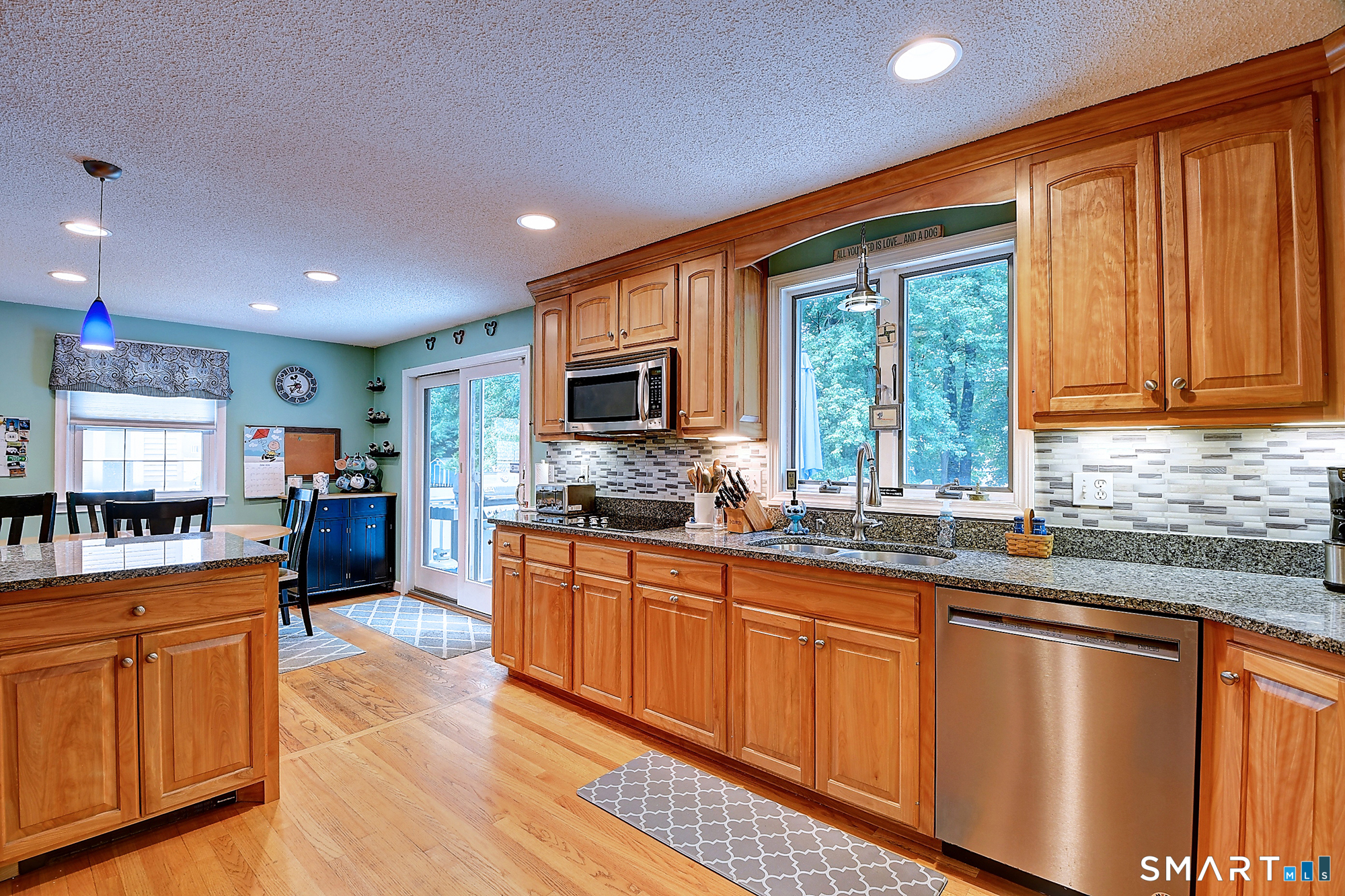 163 Dudley Road Wethersfield, CT 06109 - Photo 12 of 39
