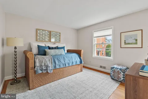 $1,378,500 | 116 Cameron Mews, Alexandria, VA 22314