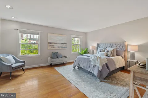 $1,378,500 | 116 Cameron Mews, Alexandria, VA 22314