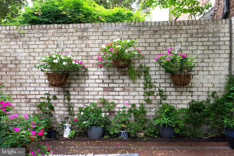 $1,378,500 | 116 Cameron Mews, Alexandria, VA 22314