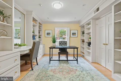 $1,378,500 | 116 Cameron Mews, Alexandria, VA 22314