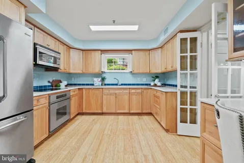 $1,378,500 | 116 Cameron Mews, Alexandria, VA 22314