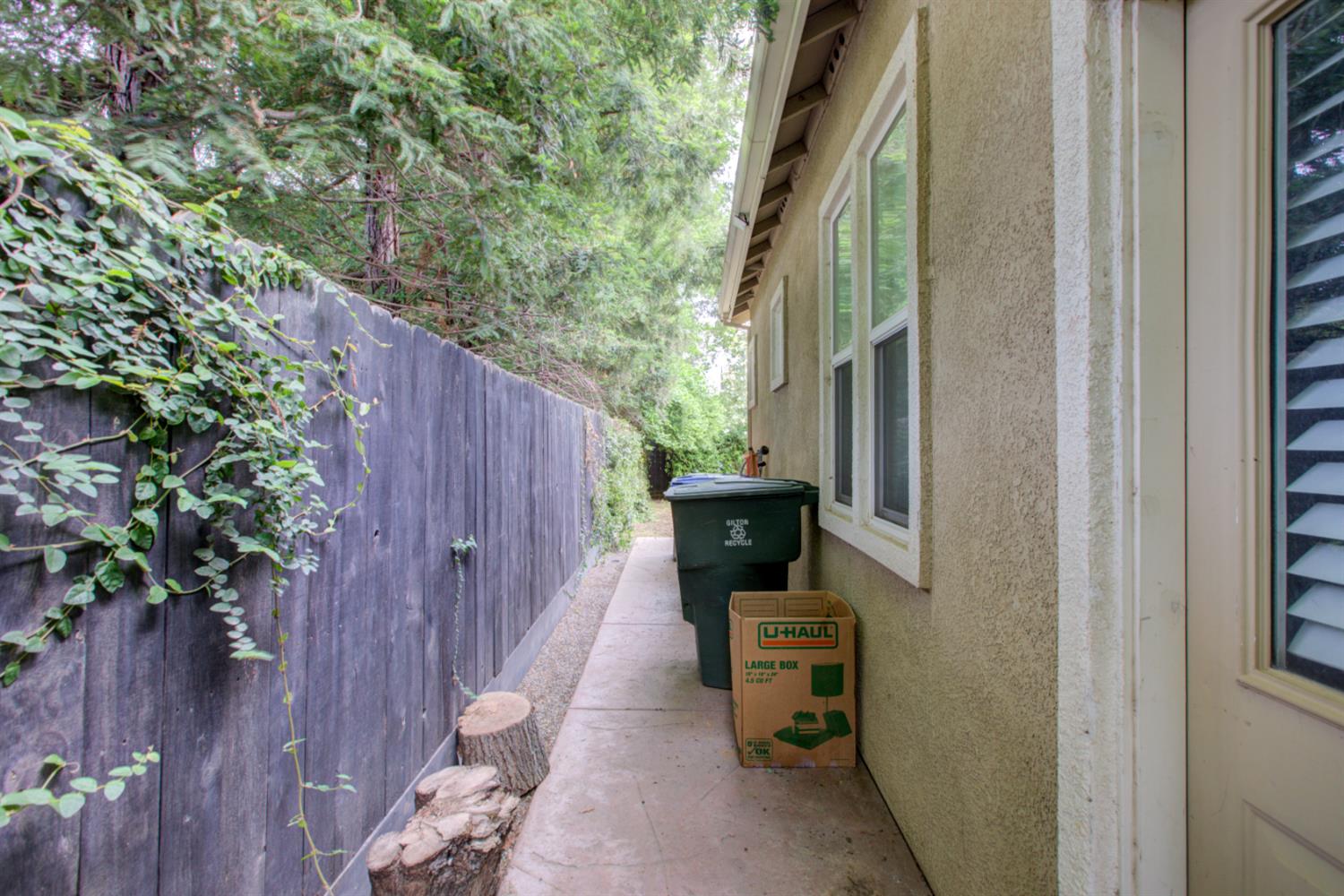 1709 Thomas Court Modesto, CA 95355 - Photo 35 of 39