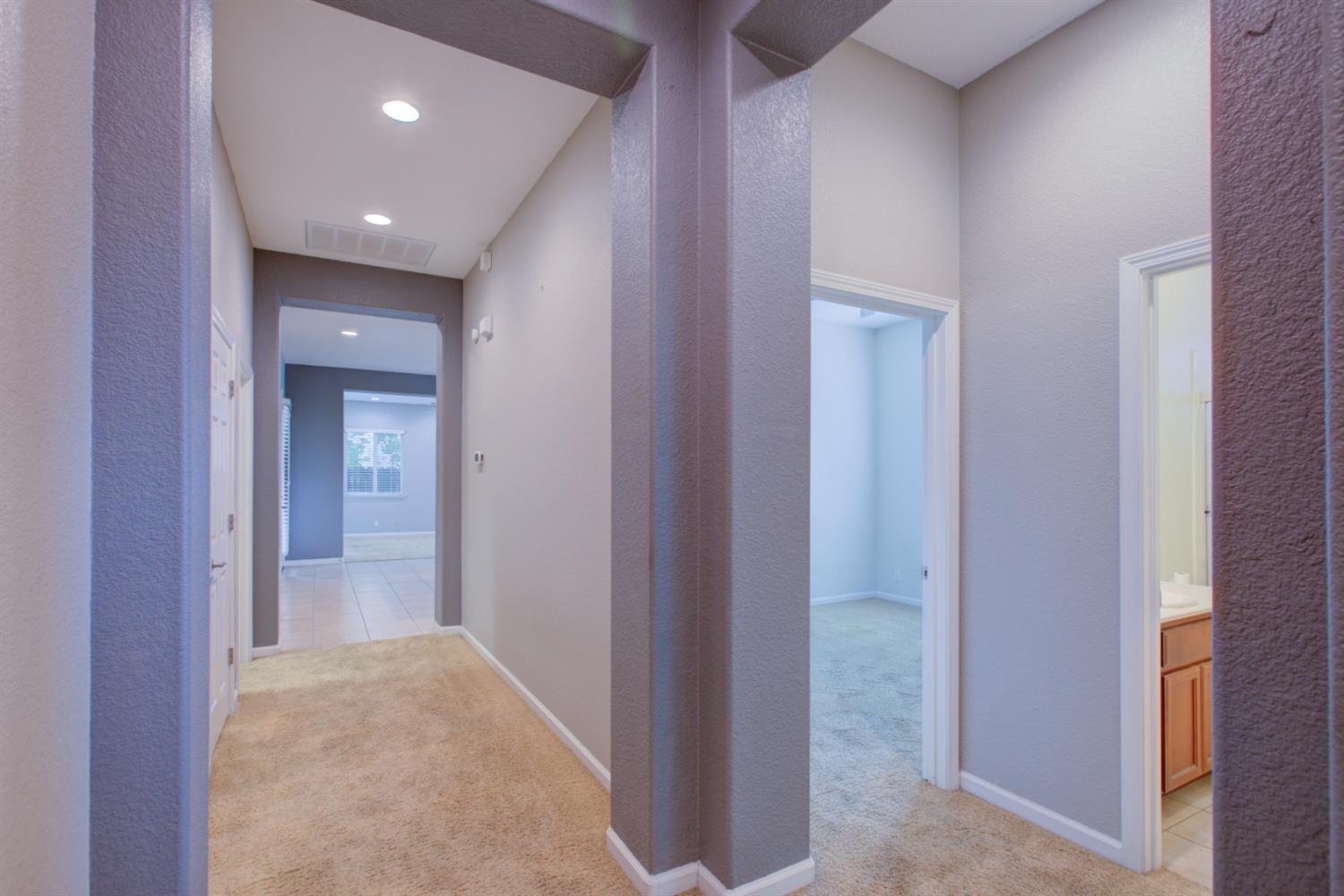 1709 Thomas Court Modesto, CA 95355 - Photo 5 of 39