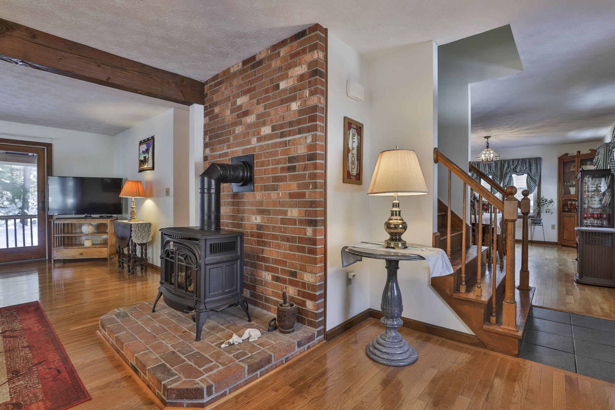 66 Winslow Road Dunbarton, NH 03046 - Photo 14 of 44 Gallery Image 14