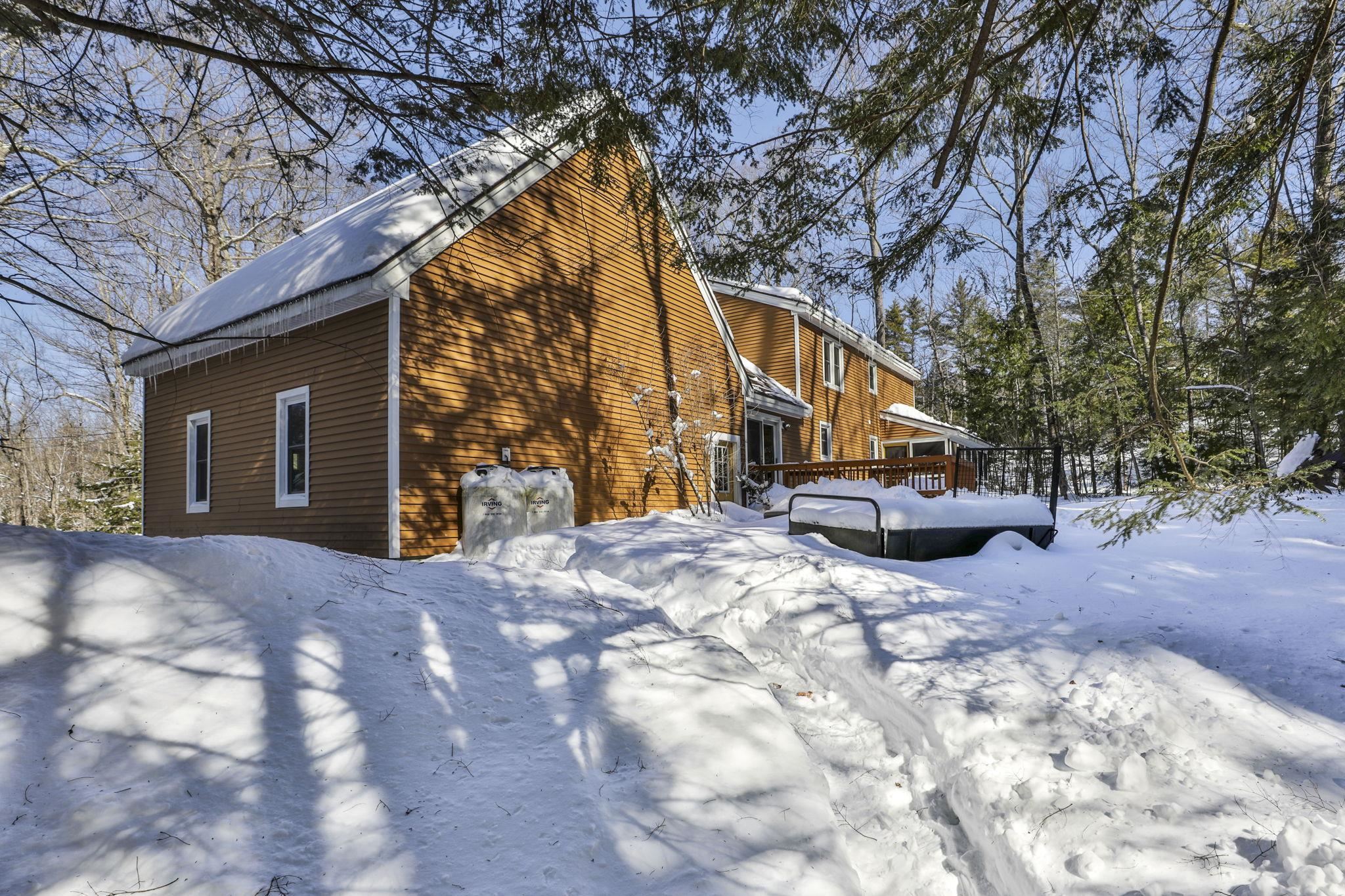 66 Winslow Road Dunbarton, NH 03046 - Photo 3 of 44 Gallery Image 3