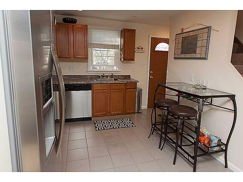 5132 McAnulty Road Pittsburgh, PA 15236 - Photo 15 of 22 Kitchen.