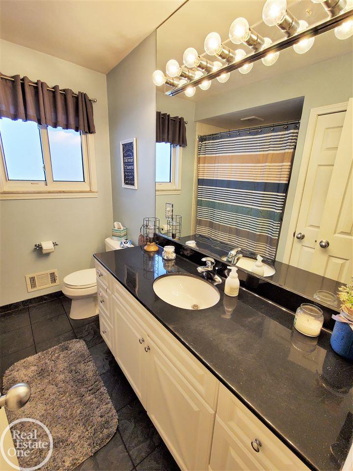 50710 Ryan Road Utica, MI 48317 - Photo 53 of 76