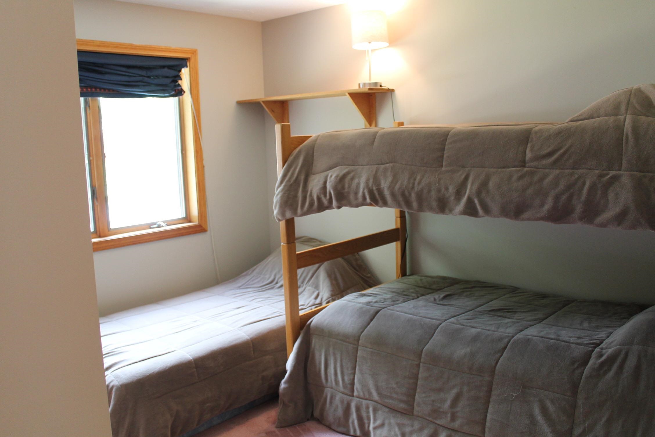 10 Greenridge Road, Unit 3 Lincoln, NH 03251 - Photo 11 of 23 Gallery Image 11