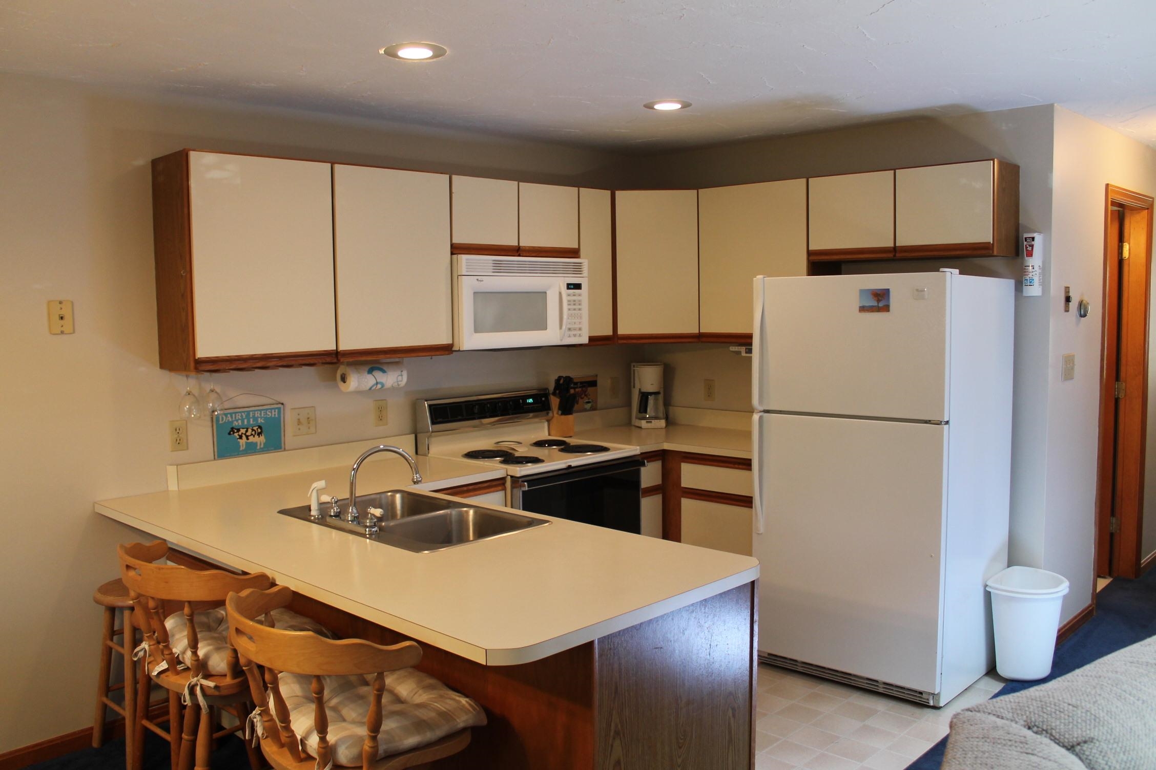 10 Greenridge Road, Unit 3 Lincoln, NH 03251 - Photo 8 of 23 Gallery Image 8