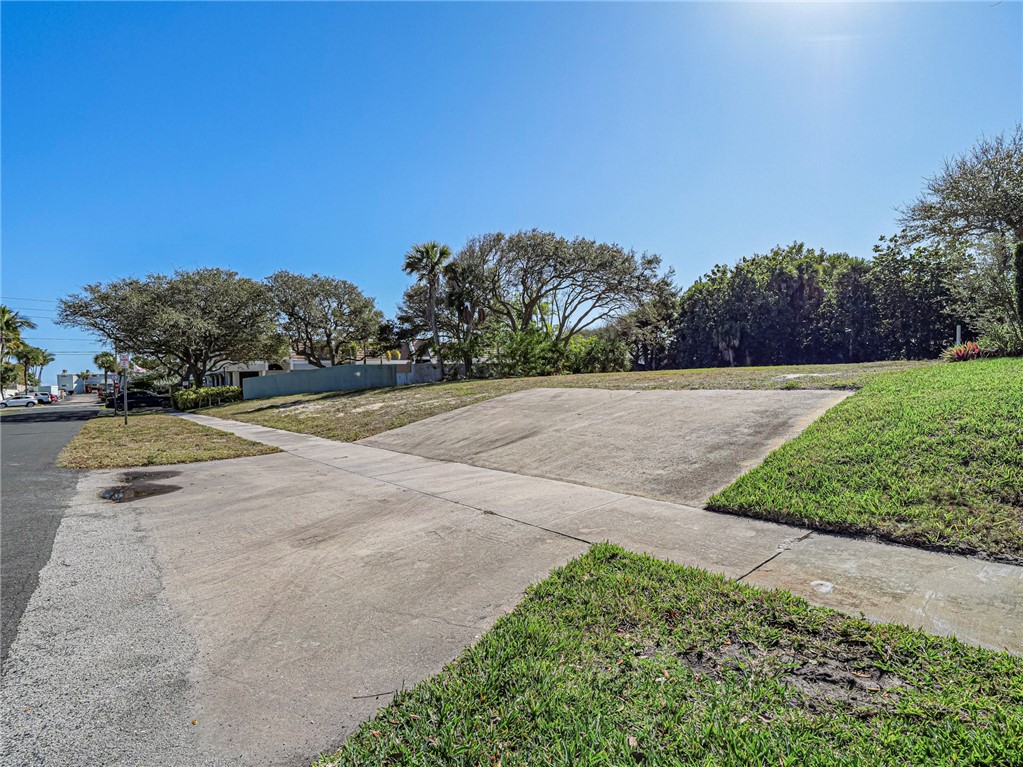 846 Banyan Road Vero Beach, FL 32963 - Photo 3 of 21