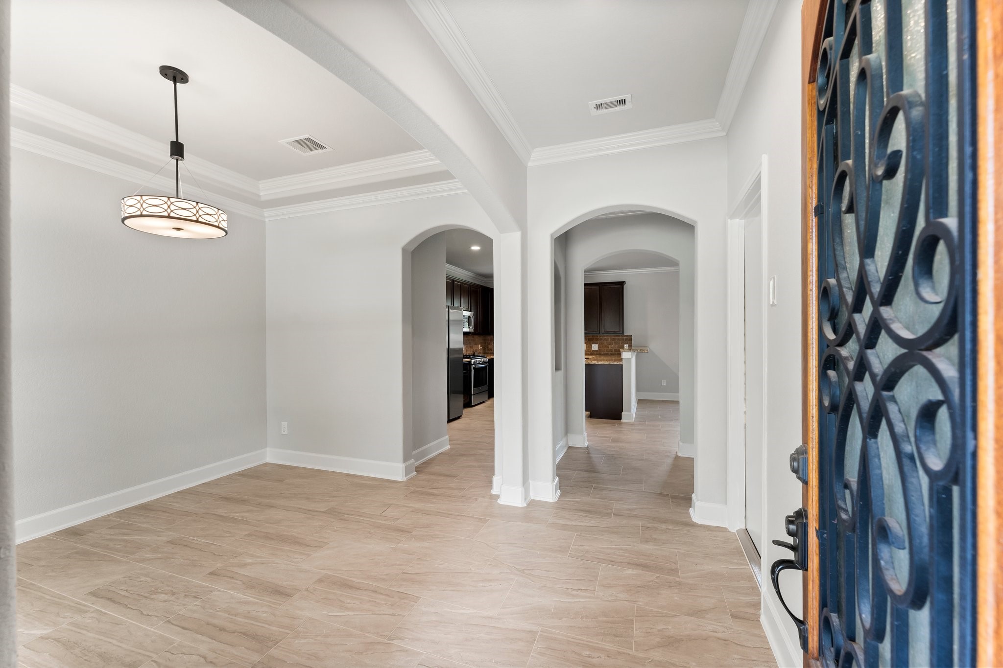 2590 Magnolia Fair Way Spring, TX 77386 - Photo 4 of 31