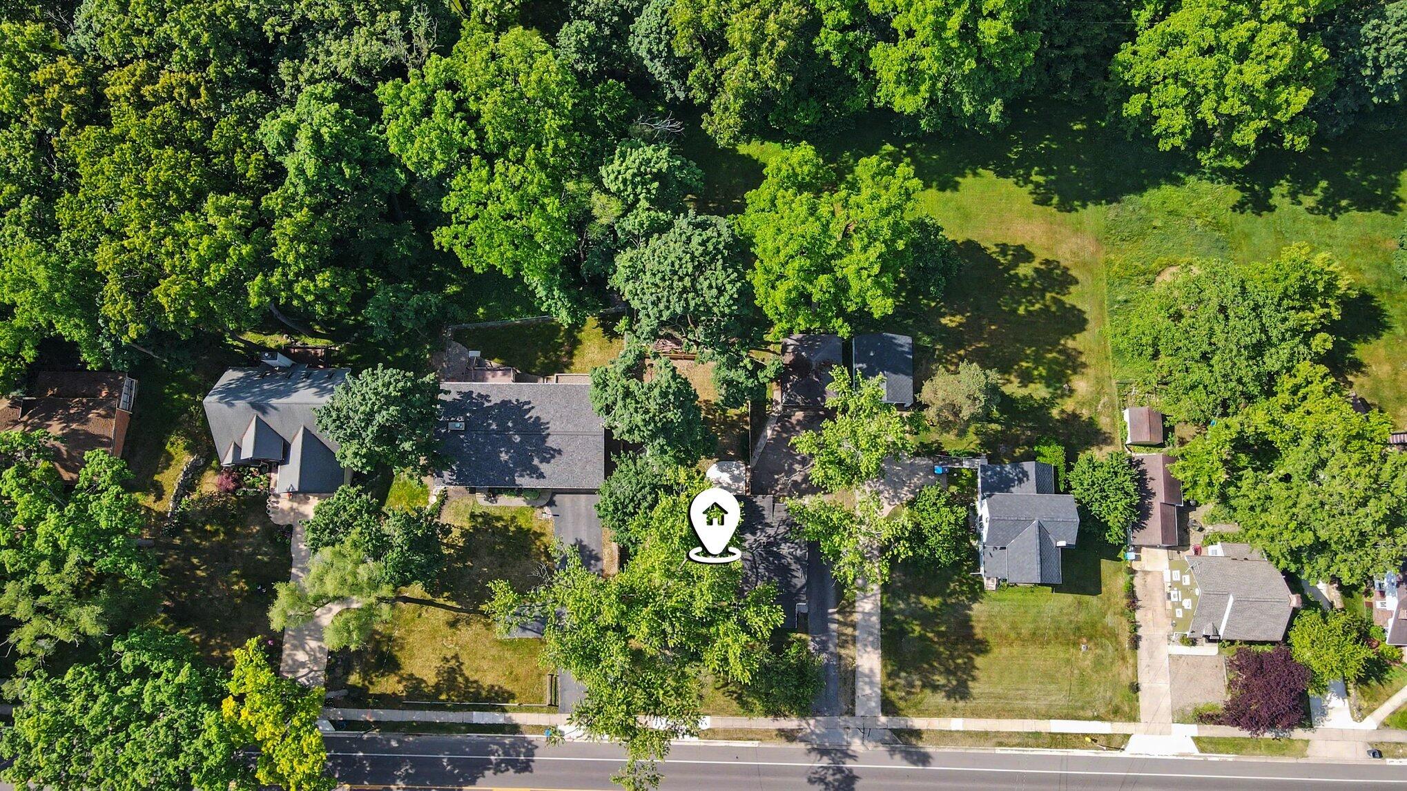1213 Whites Road Kalamazoo, MI 49008 - Photo 20 of 23 024_dji_0515_1_320