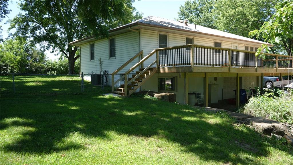 14701 Tillman Road Smithville, MO 64089 - Photo 2 of 35