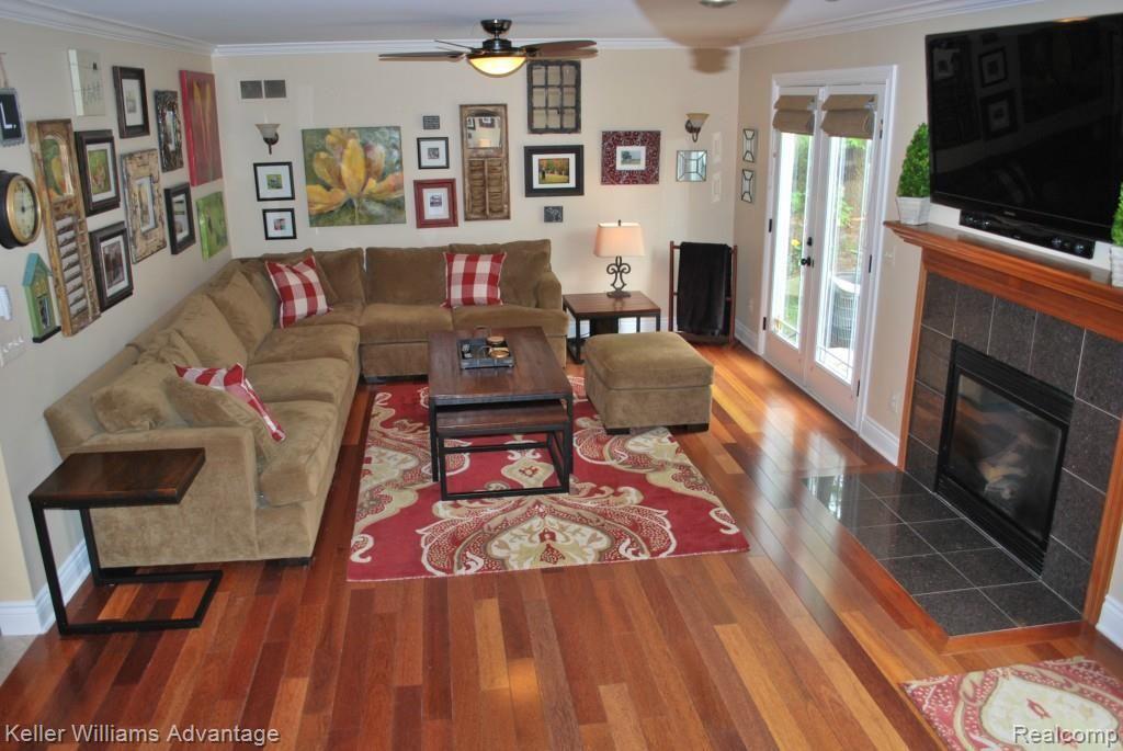 105 Base Line Road Northville, MI 48167 - Photo 10 of 34 DSC_0056.jpg