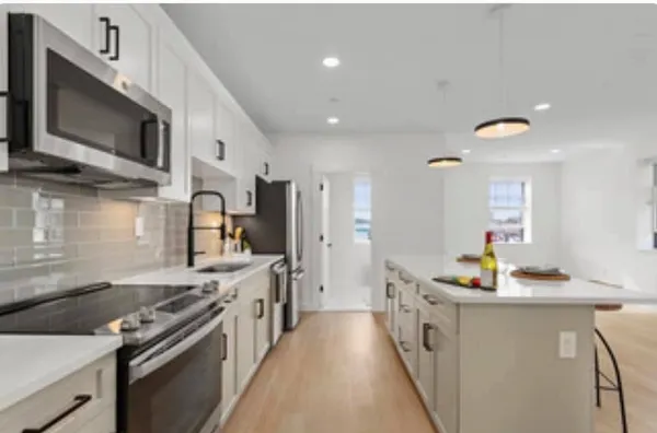 $2,725 | 301 North, Unit 12, Wakefield, MA 01880