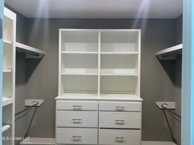 $399,900 | 136 Rockbridge Crossing, Clinton, MS 39056