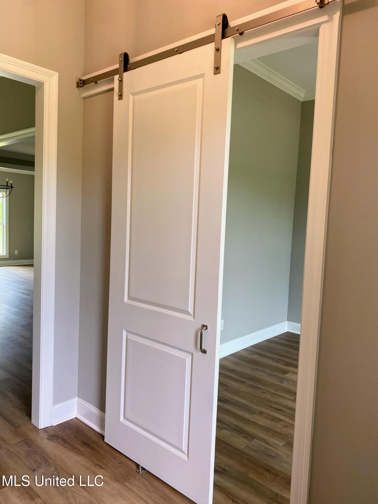 136 Rockbridge Crossing Clinton, MS 39056 - Photo 3 of 11 IMG_0913.1