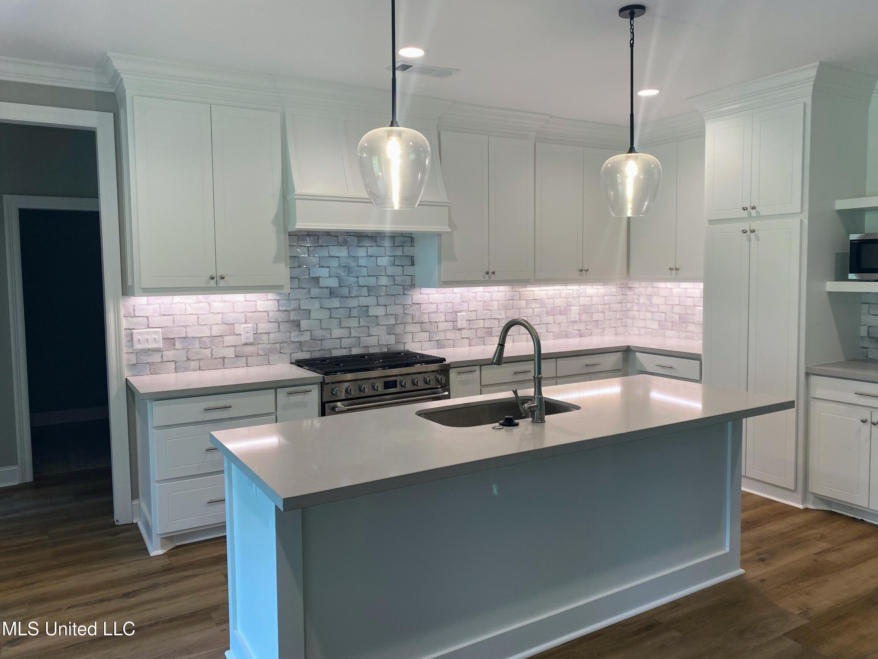 136 Rockbridge Crossing Clinton, MS 39056 - Photo 5 of 11 Front Elevation