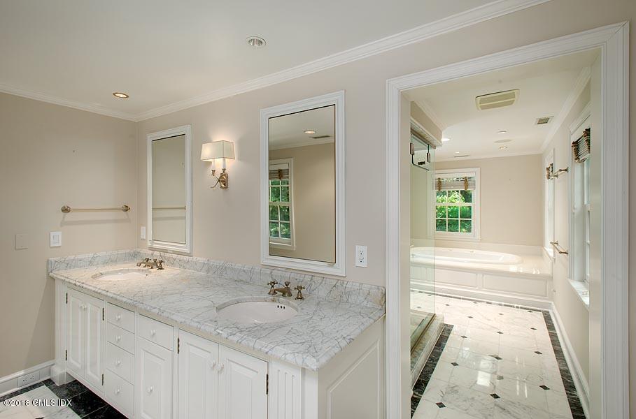 99 Husted Lane Greenwich, CT 06830 - Photo 11 of 18 MASTER BATHROOM