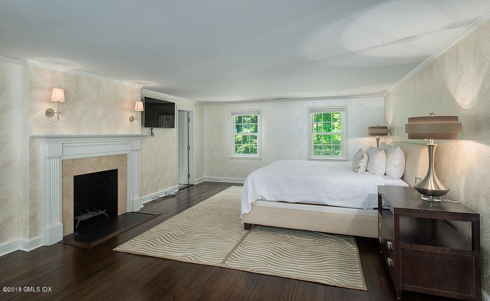 99 Husted Lane Greenwich, CT 06830 - Photo 10 of 18 MASTER BEDROOM