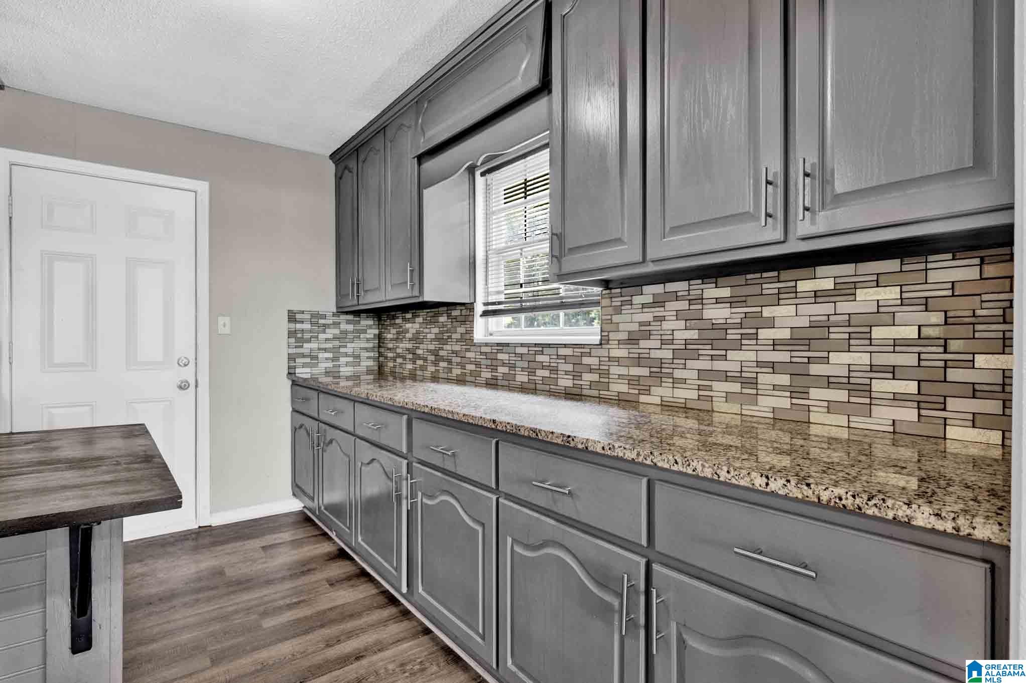 608 10th Terrace Pleasant Grove, AL 35127 - Photo 11 of 33