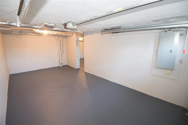 218 McClure Road Cheswick, PA 15024 - Photo 22 of 25 11x21 1 car garage.