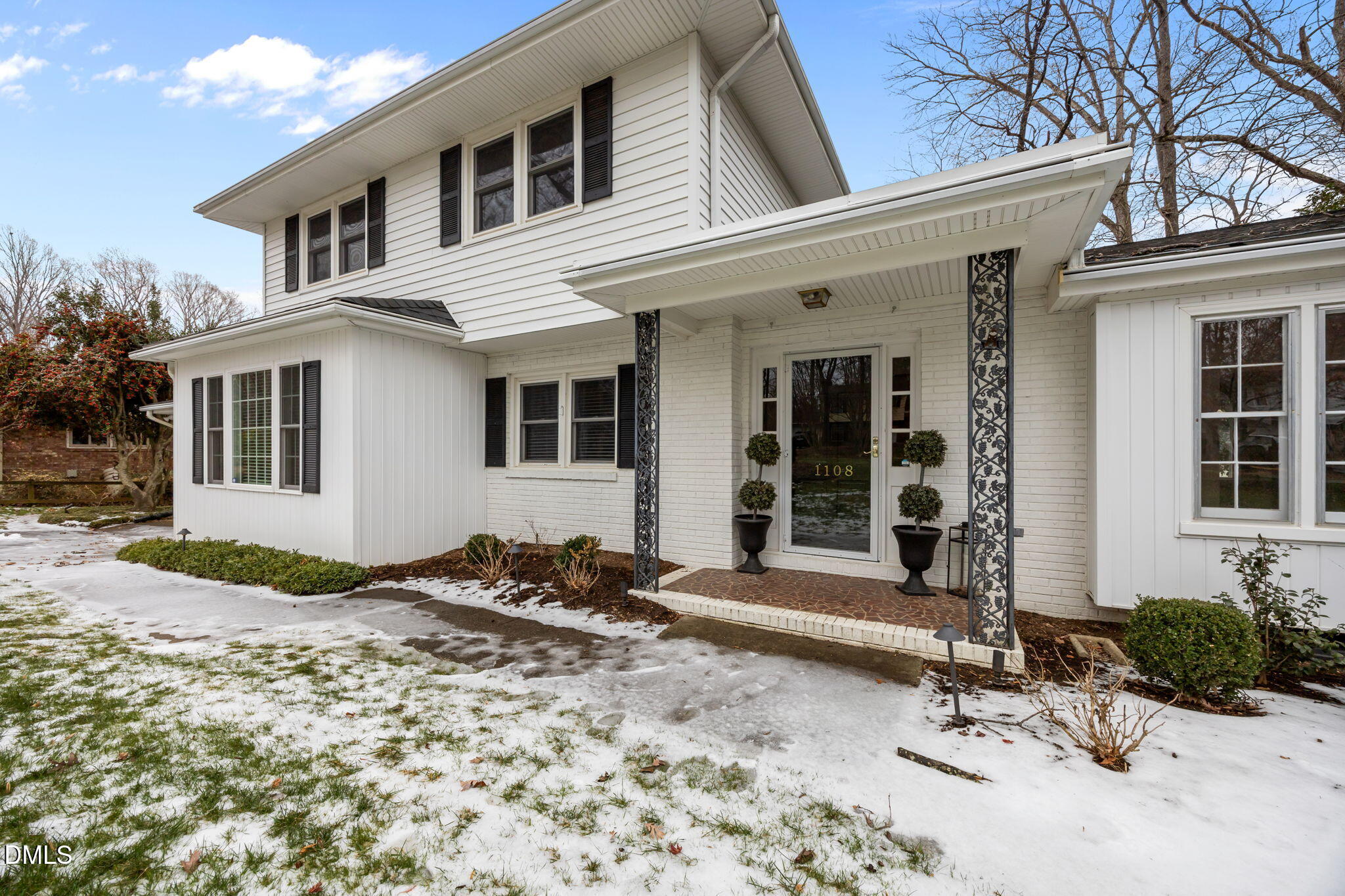 1108 Mayberry Place Raleigh, NC 27609 - Photo 4 of 42 47-web-or-mls-IMG_3230