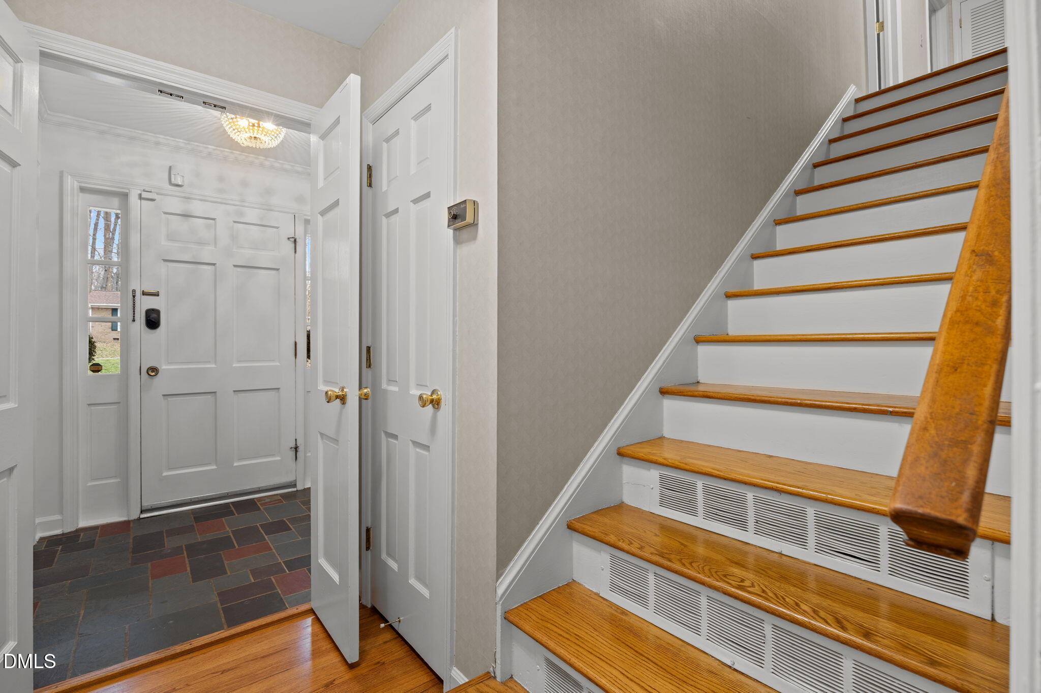 1108 Mayberry Place Raleigh, NC 27609 - Photo 6 of 42 40-web-or-mls-IMG_3223