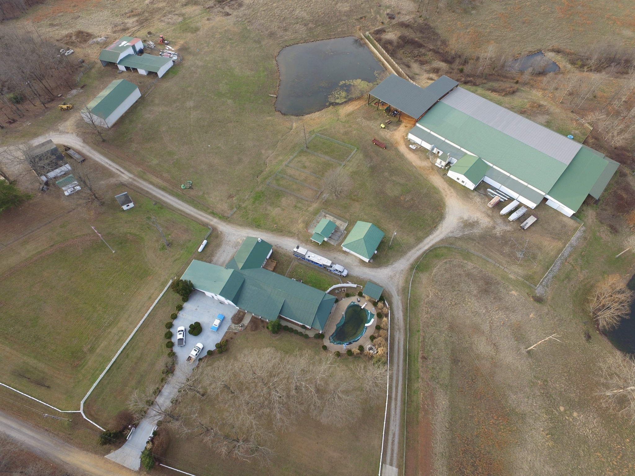 321 Bellview Road Waverly, TN 37185 - Photo 12 of 27 an aerial view of a house
