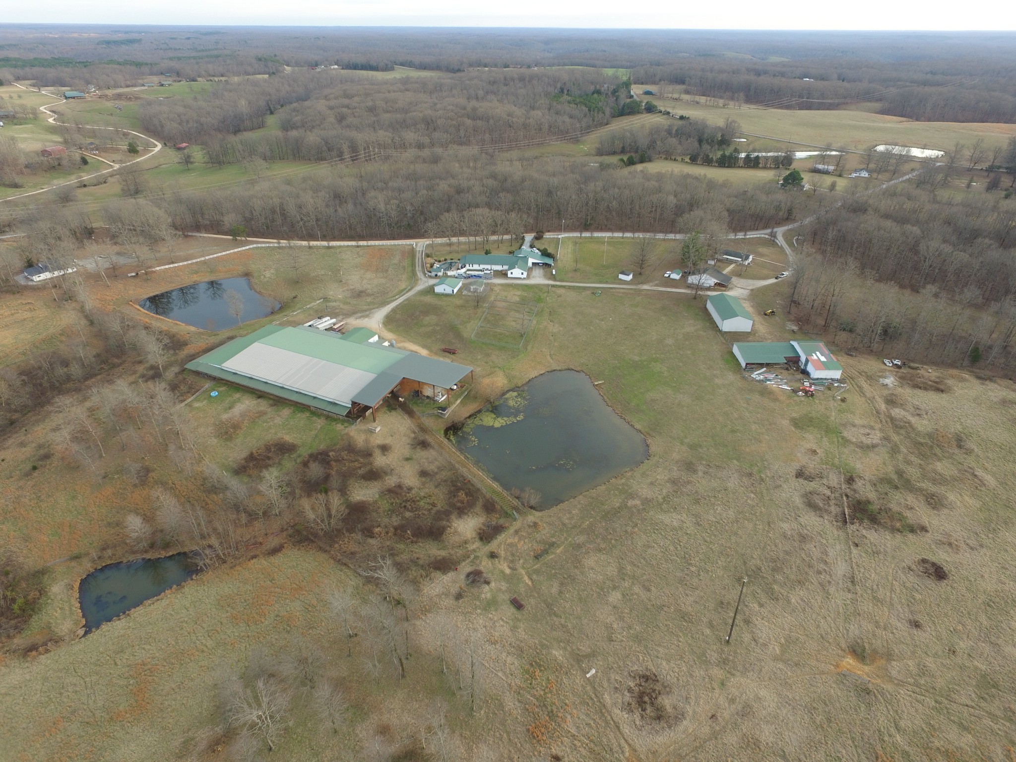 321 Bellview Road Waverly, TN 37185 - Photo 14 of 27 an aerial view of a house with a yard