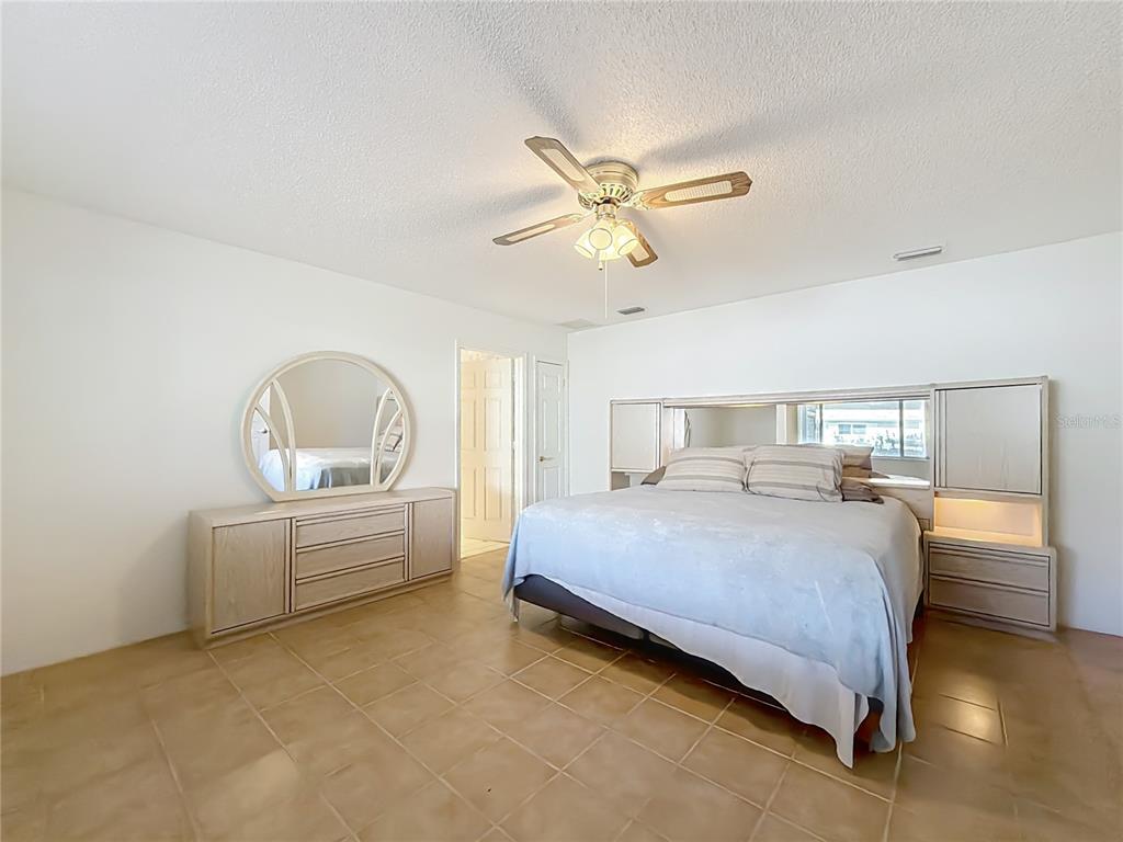 8695 Southwest 116th Street Road Ocala, FL 34481 - Photo 17 of 41